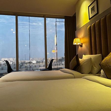 Hotel Sakura Gold Gurgaon Ngoại thất bức ảnh