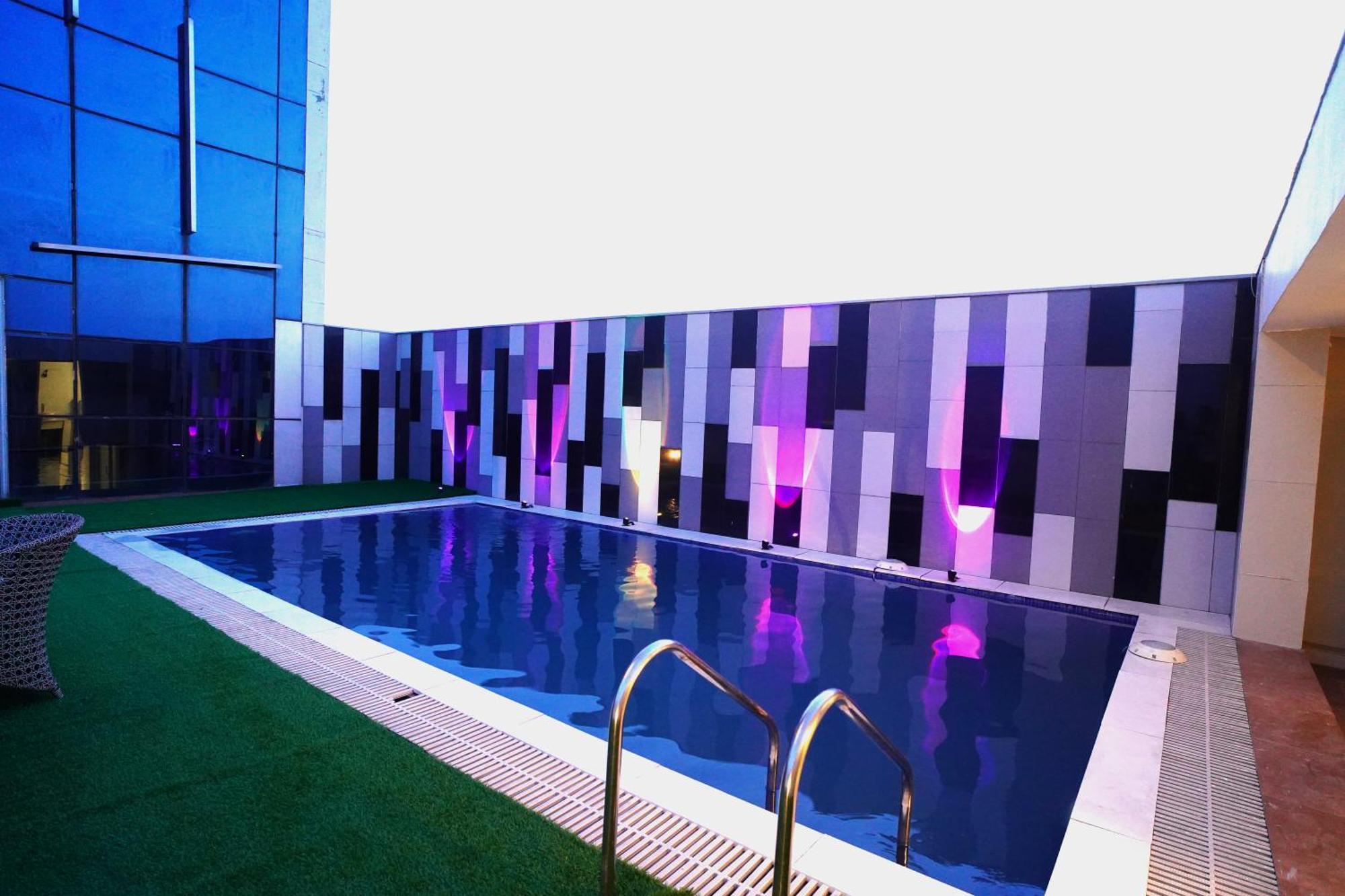 Hotel Sakura Gold Gurgaon Ngoại thất bức ảnh
