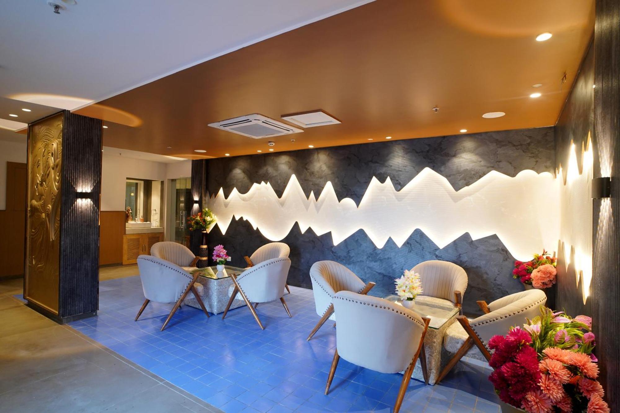 Hotel Sakura Gold Gurgaon Ngoại thất bức ảnh