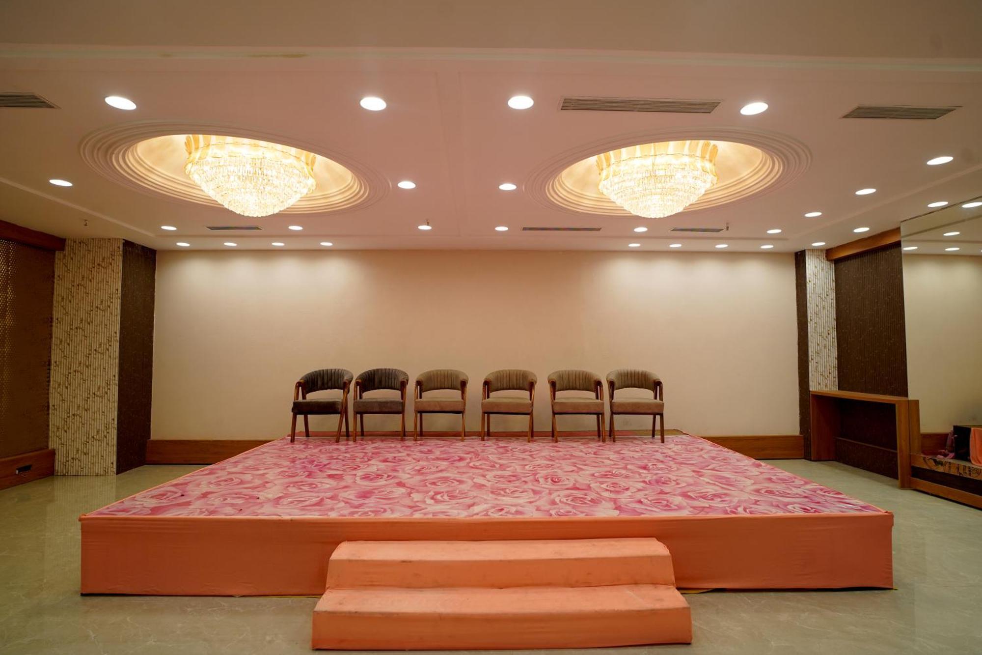 Hotel Sakura Gold Gurgaon Ngoại thất bức ảnh