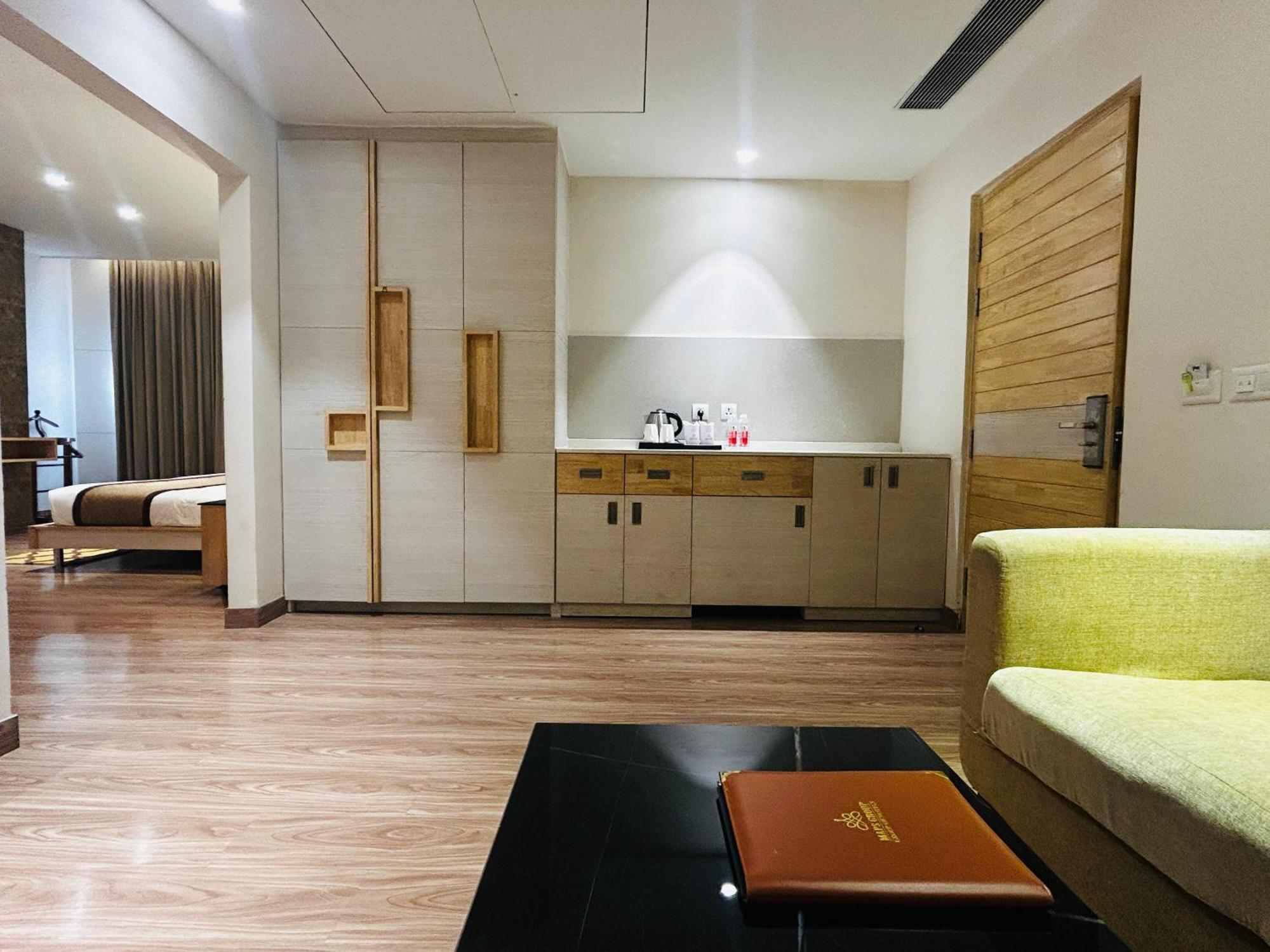 Hotel Sakura Gold Gurgaon Ngoại thất bức ảnh