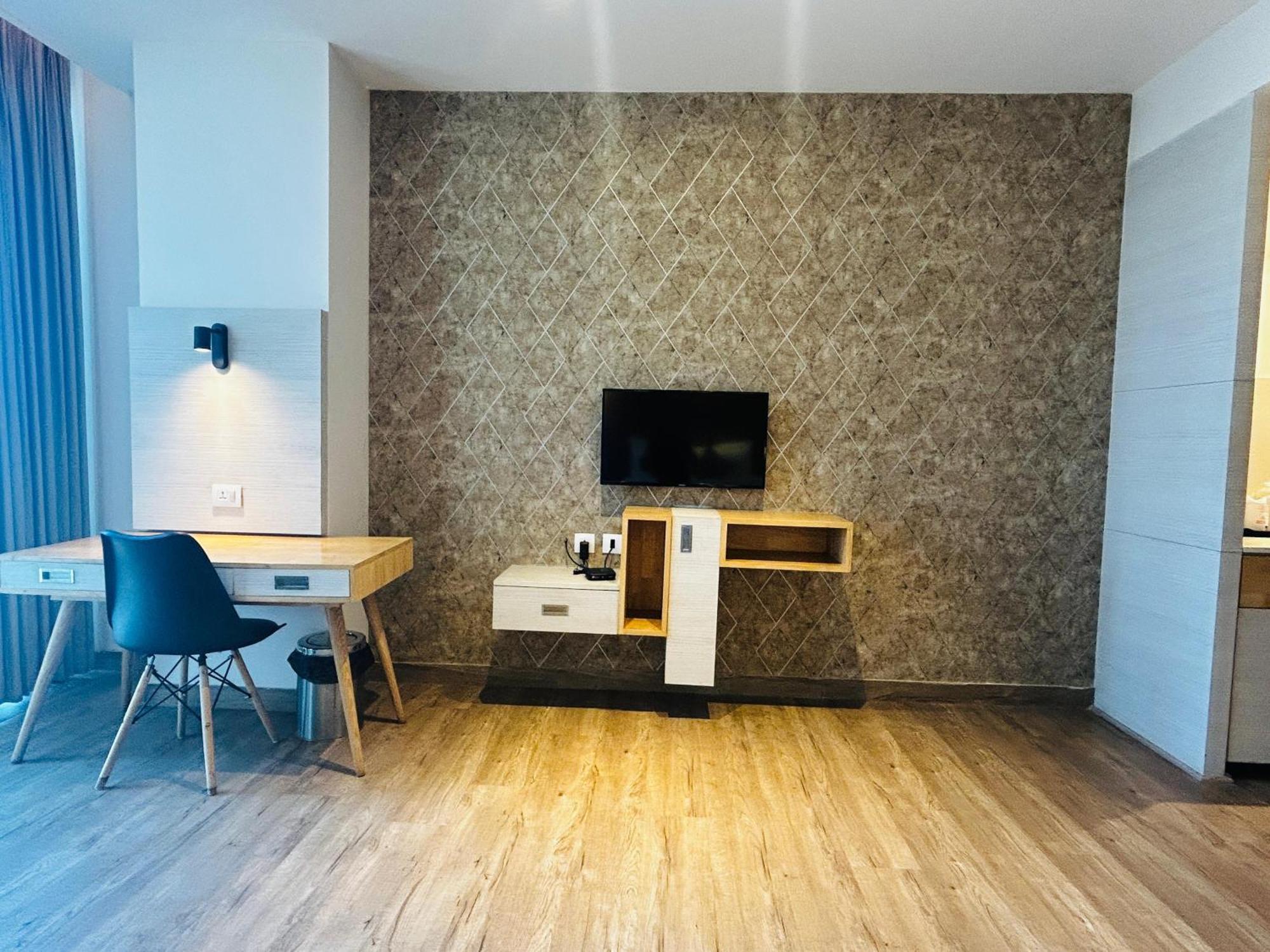 Hotel Sakura Gold Gurgaon Ngoại thất bức ảnh