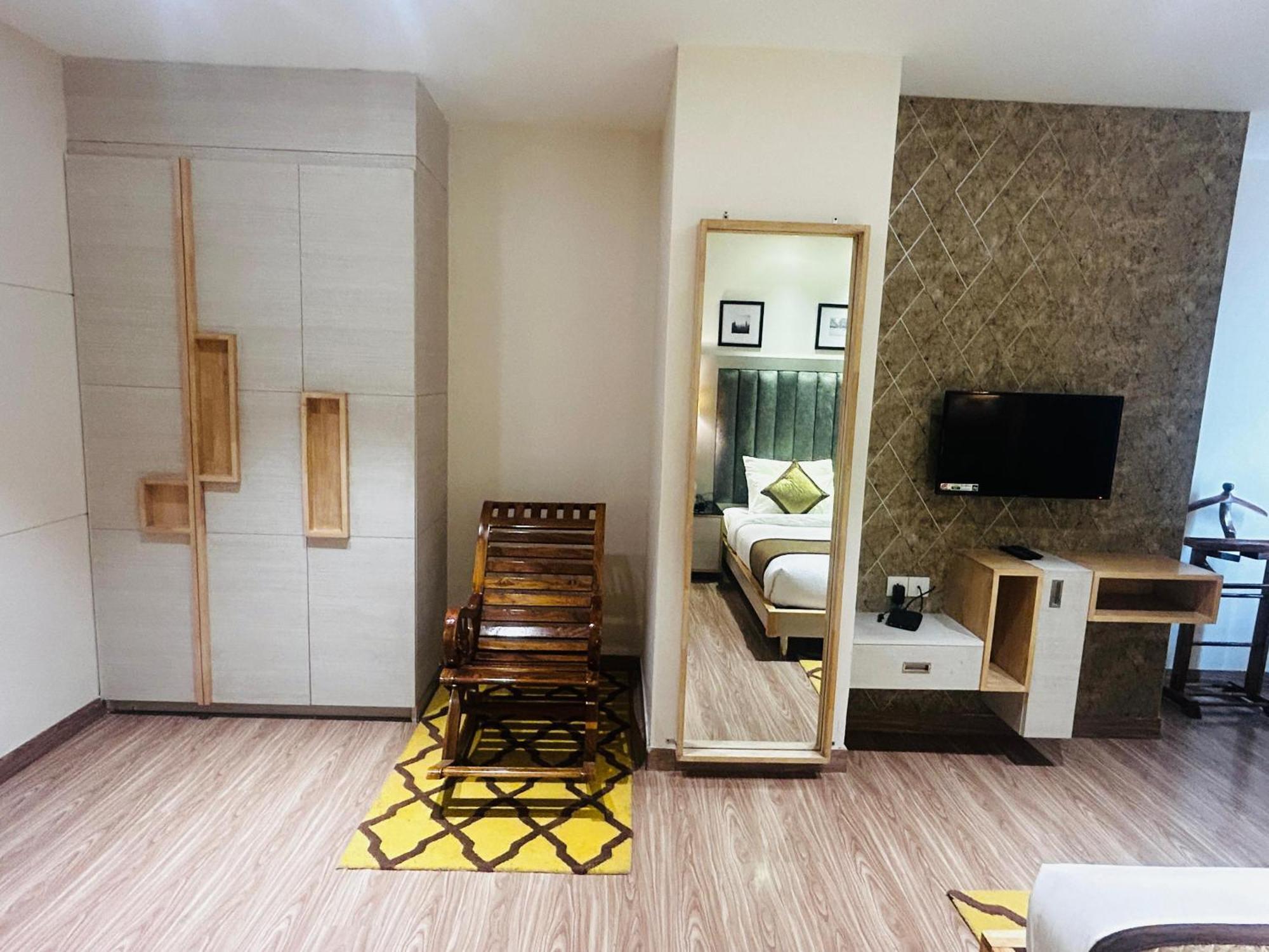 Hotel Sakura Gold Gurgaon Ngoại thất bức ảnh